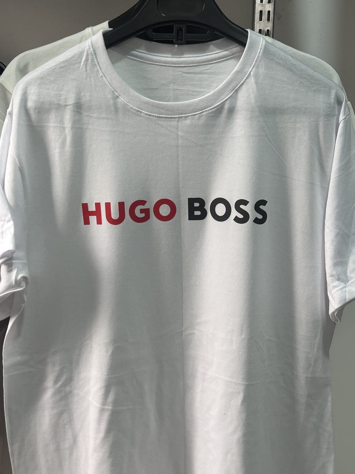 Camiseta Hugo Boss blanca 1